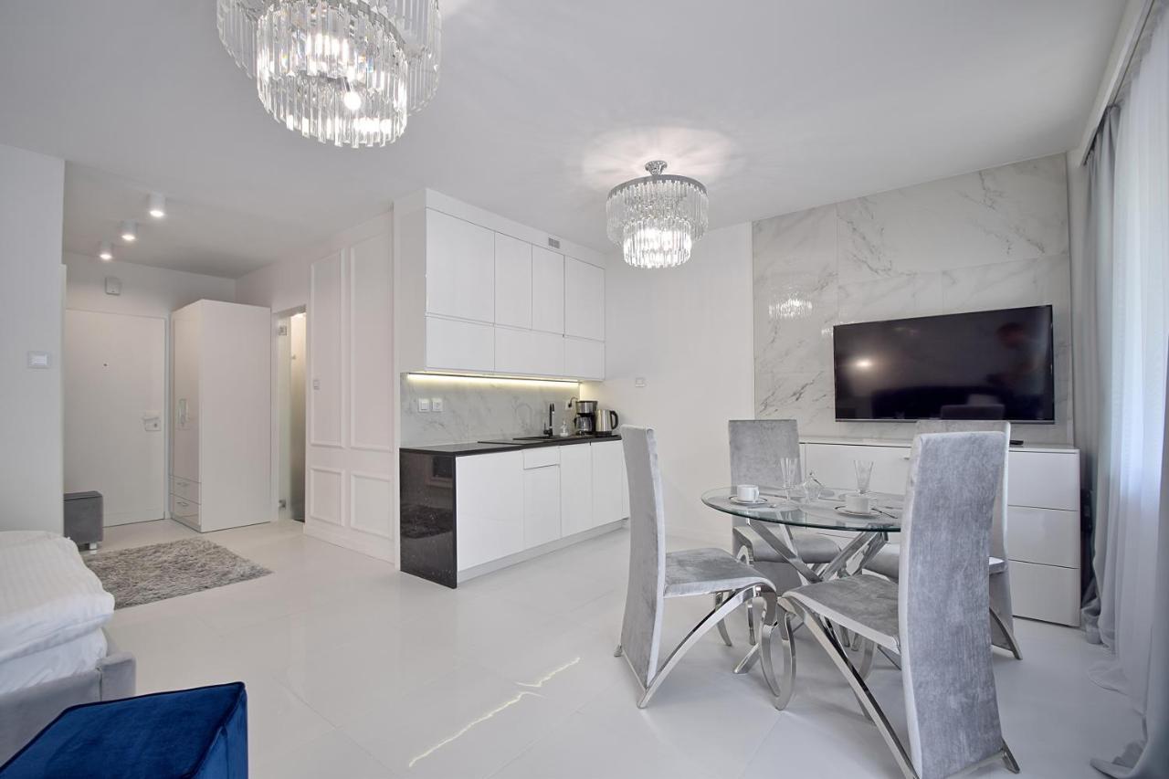 Crystal Apartament 80M Od Plazy, Przy Latarni Morskiej Kołobrzeg Extérieur photo