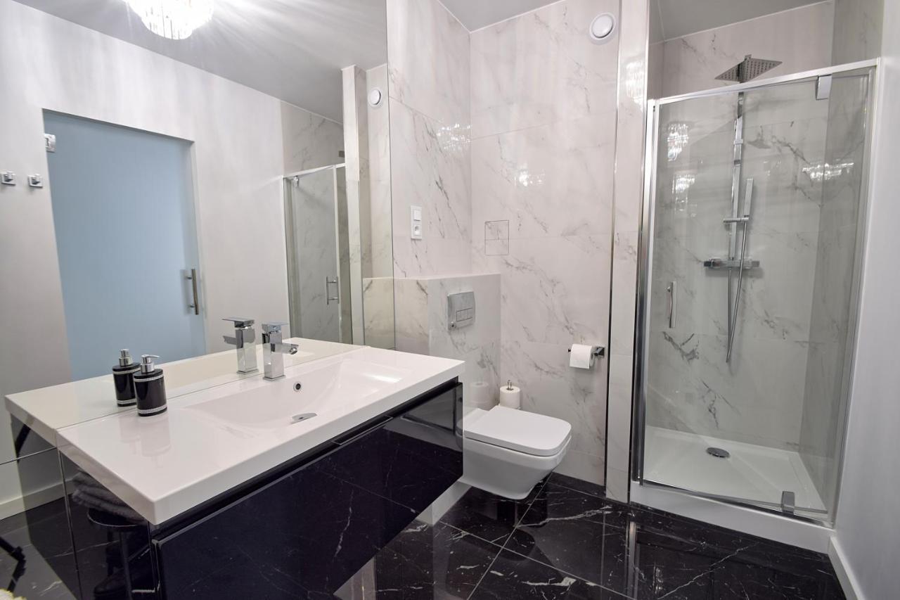 Crystal Apartament 80M Od Plazy, Przy Latarni Morskiej Kołobrzeg Extérieur photo